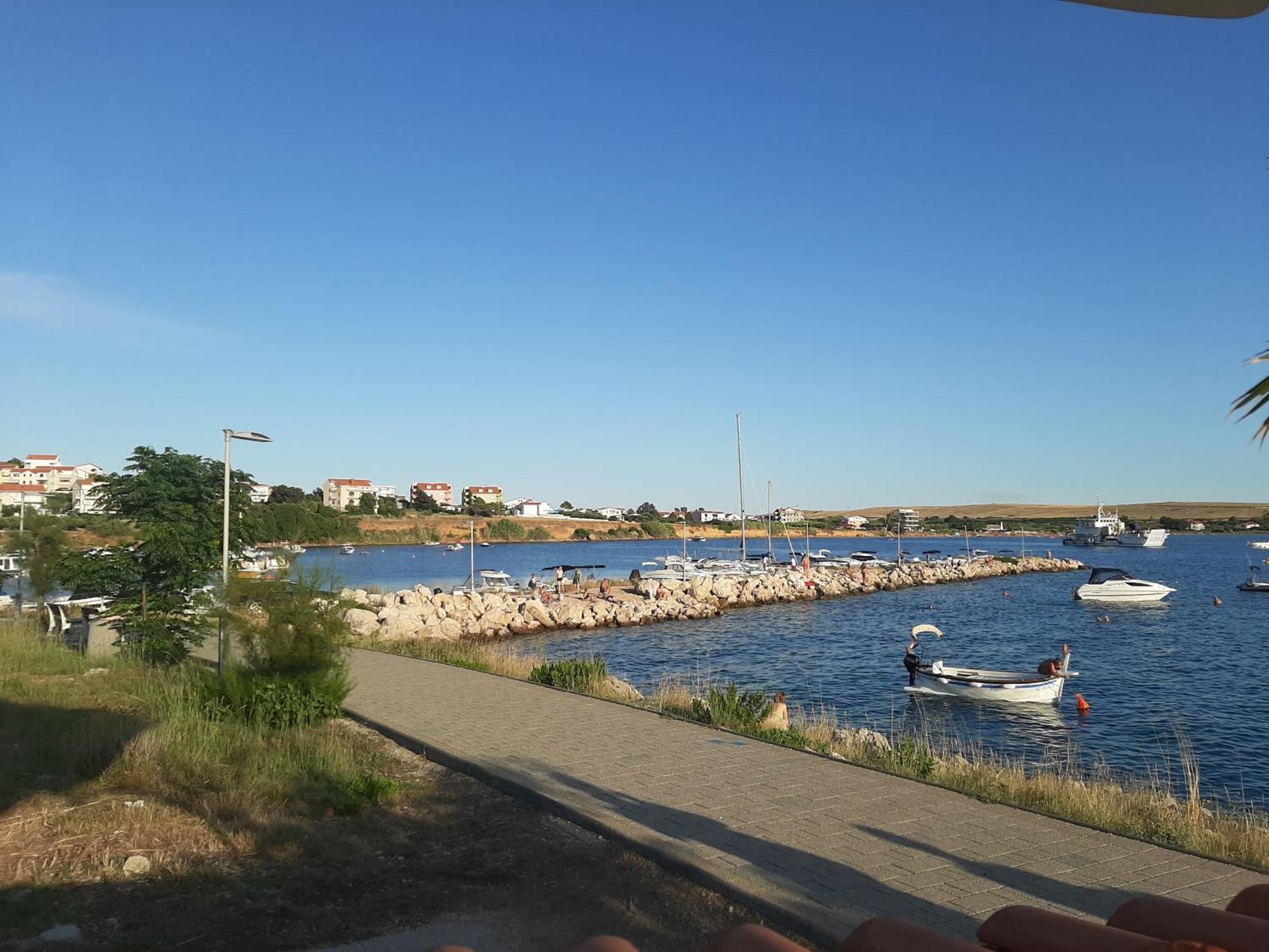 Apartmani Marija Povljana Ruang foto