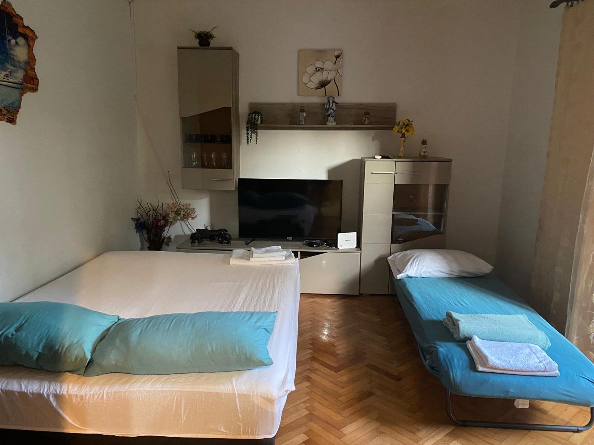 Apartmani Marija Povljana Ruang foto