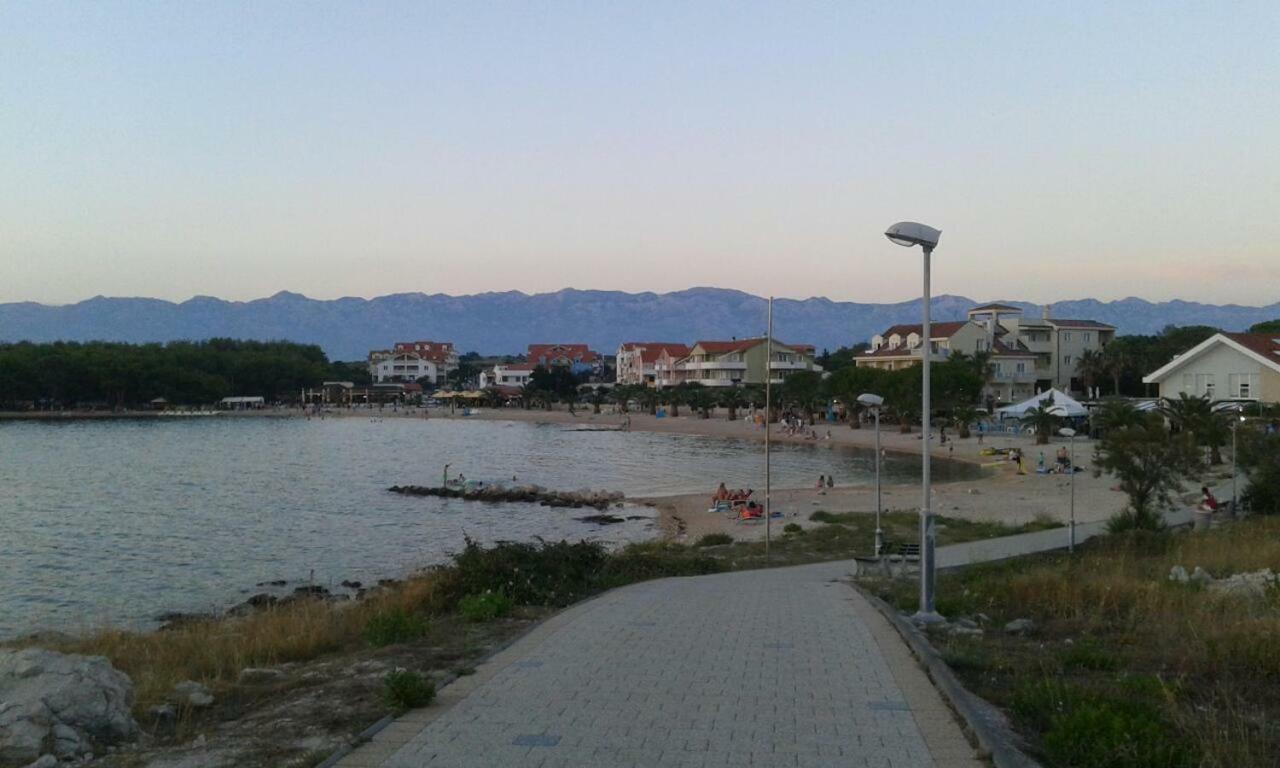 Apartmani Marija Povljana Bagian luar foto